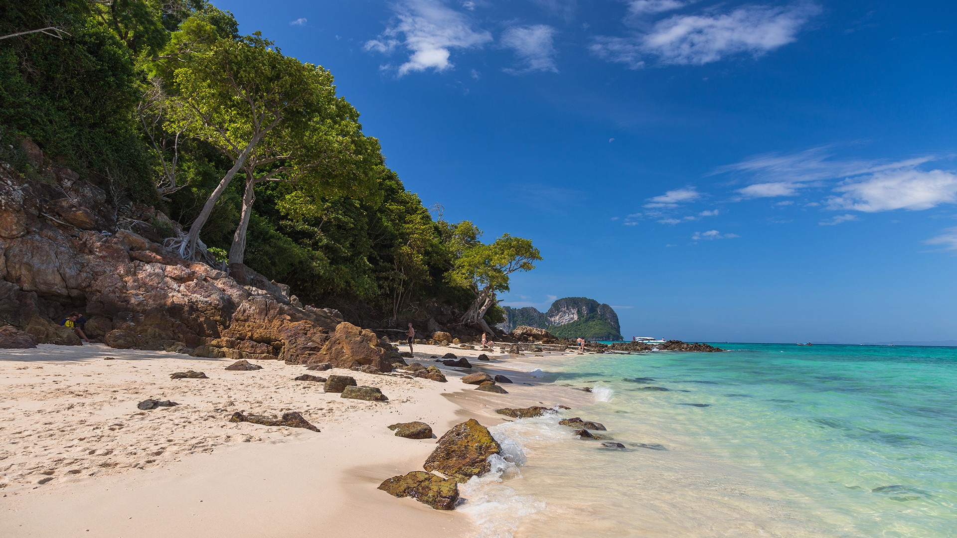 Phi Phi Islands-Bamboo by Speed Catamaran - Image 4