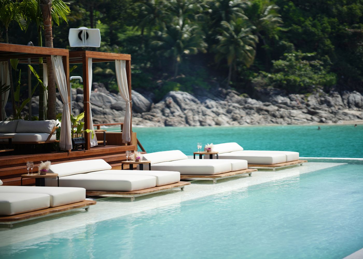 Yona Beach Club - Image 7